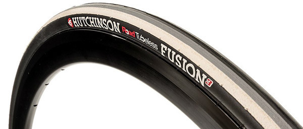 tubeless road cycle tyres